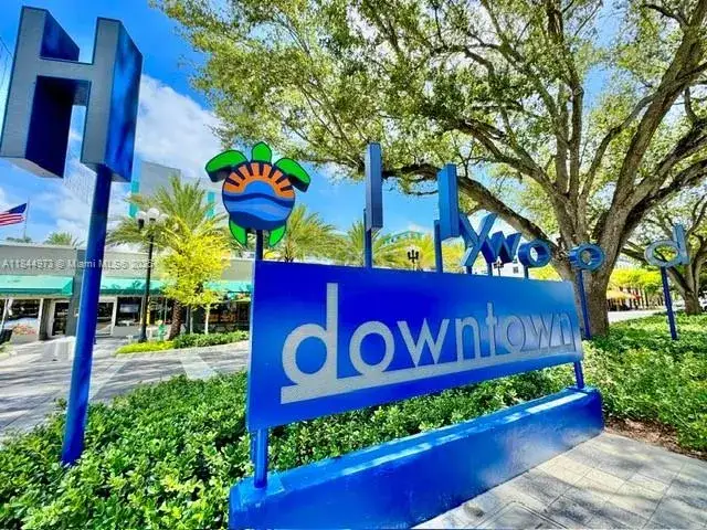 2 bedroom 1 bath Residential for sale at 2145 Pierce St # 122, Hollywood FL 33020