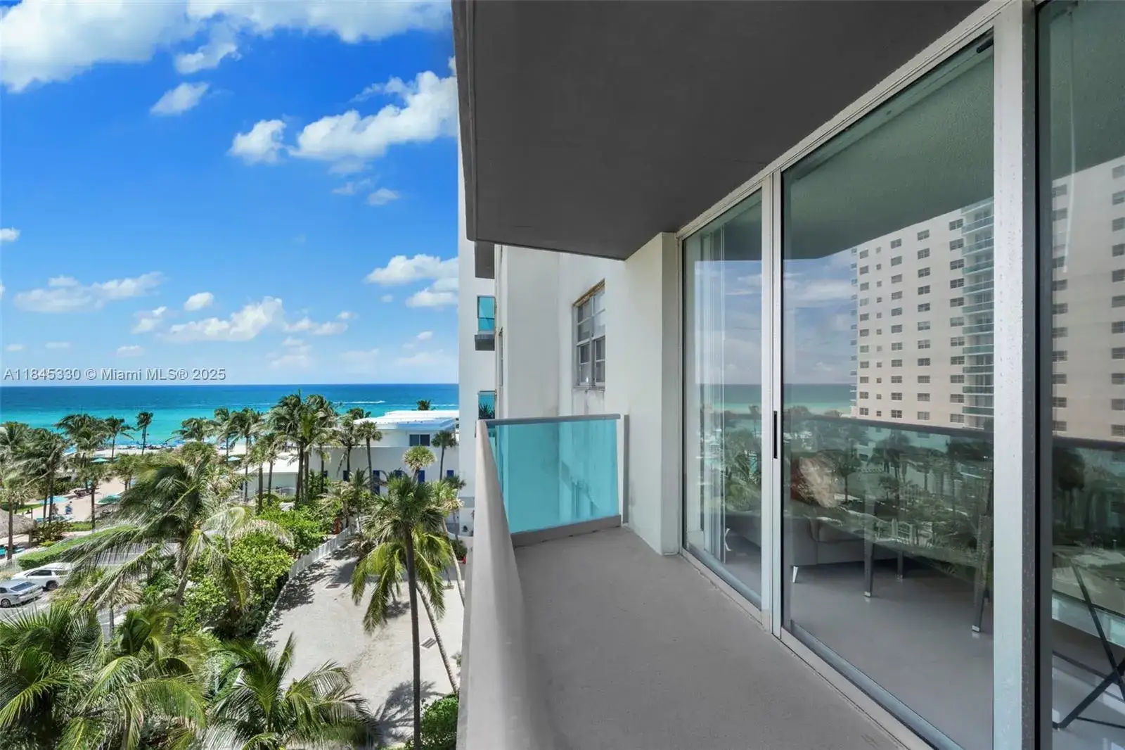 1 bedroom 1 bath Residential for sale at 4001 S Ocean Dr, Hollywood FL 33019