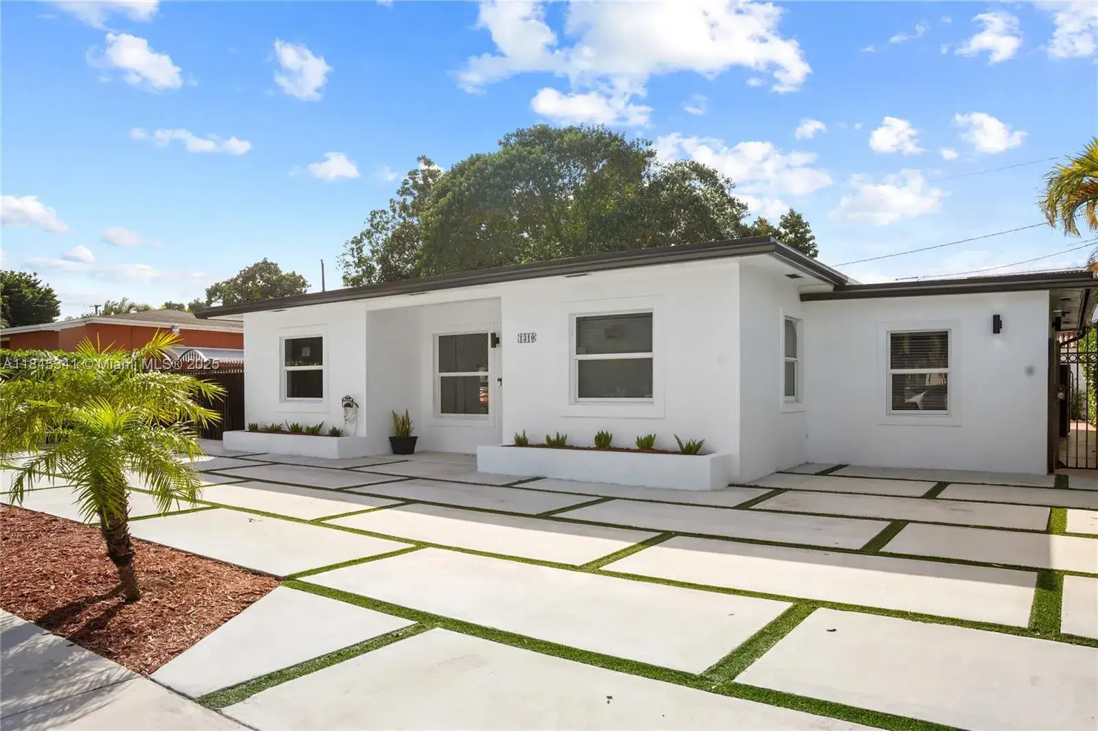 5 bedroom 2 bath Residential Lease for rent at 1310 SW 76th Ave # 0, Miami FL 33144