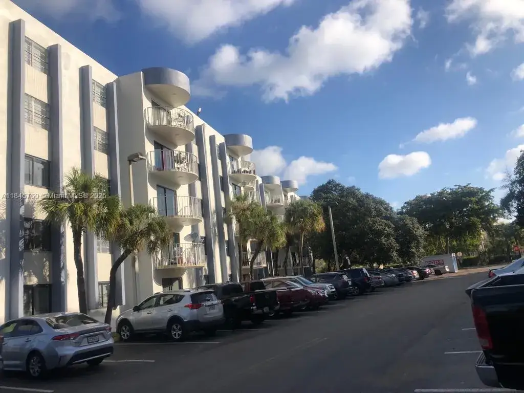 1 bedroom 1 bath Residential Lease for rent at 2601 NW 56th # 105, Lauderhill FL 33313