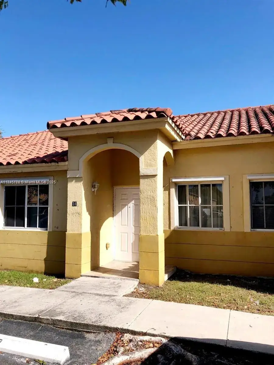 2 bedroom 2 bath Residential for sale at 31 NE 13th Ave # 5, Homestead FL 33033