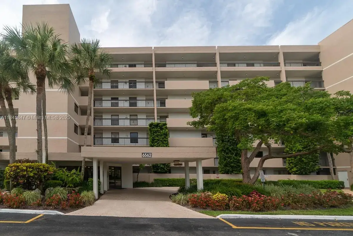2 bedroom 2 bath Residential for sale at 6562 Boca Del Mar Dr # 225, Boca Raton FL 33433