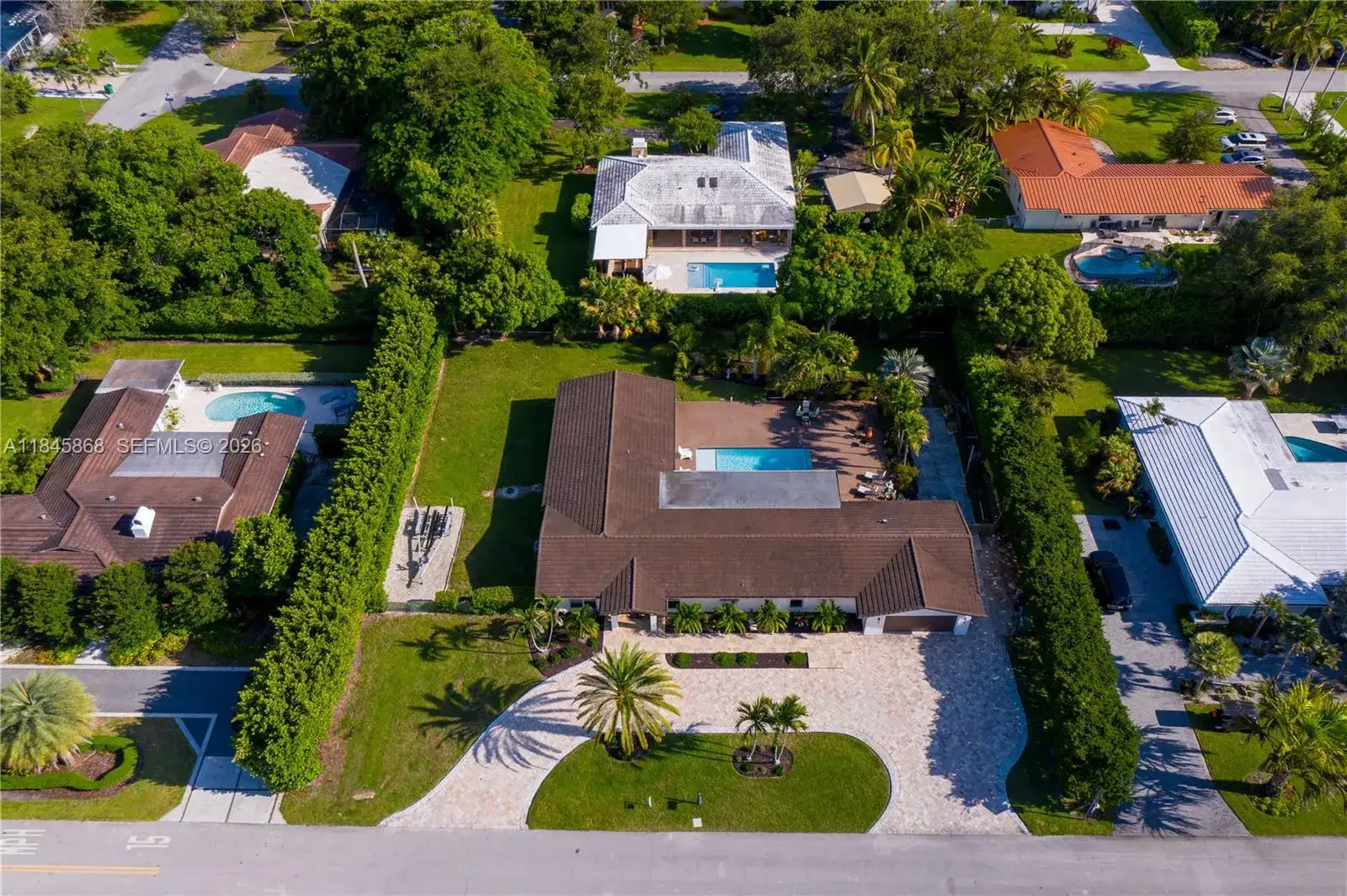 4 bedroom 3 bath Residential for sale at 6960 SW 148th Ter, Palmetto Bay FL 33158