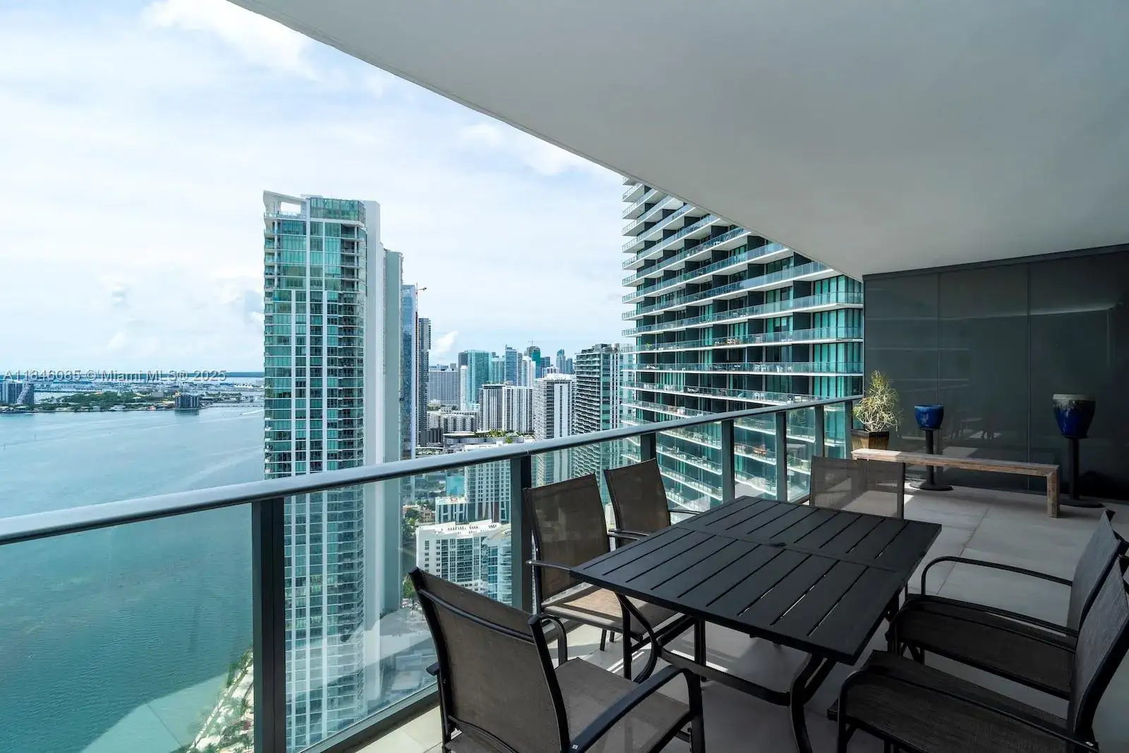 2 bedroom 2 bath Residential for sale at 650 NE 32nd St # 4206, Miami FL 33137