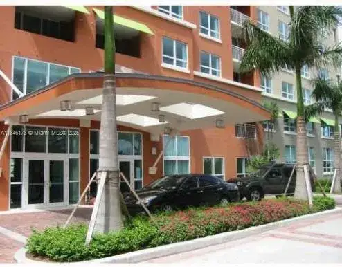 2 bedroom 2 bath Residential for sale at 2000 N Bayshore Dr # 122, Miami FL 33137