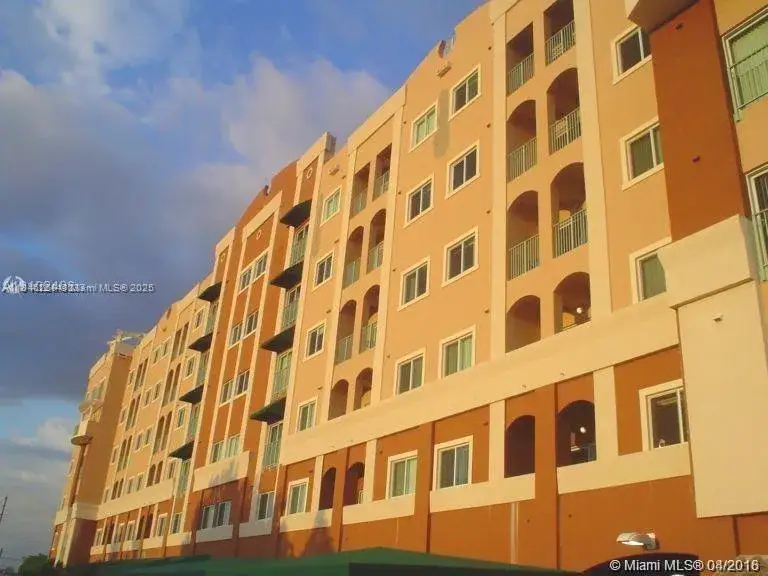 2 bedroom 2 bath Residential Lease for rent at 2280 SW 32nd Ave # 611, Miami FL 33145