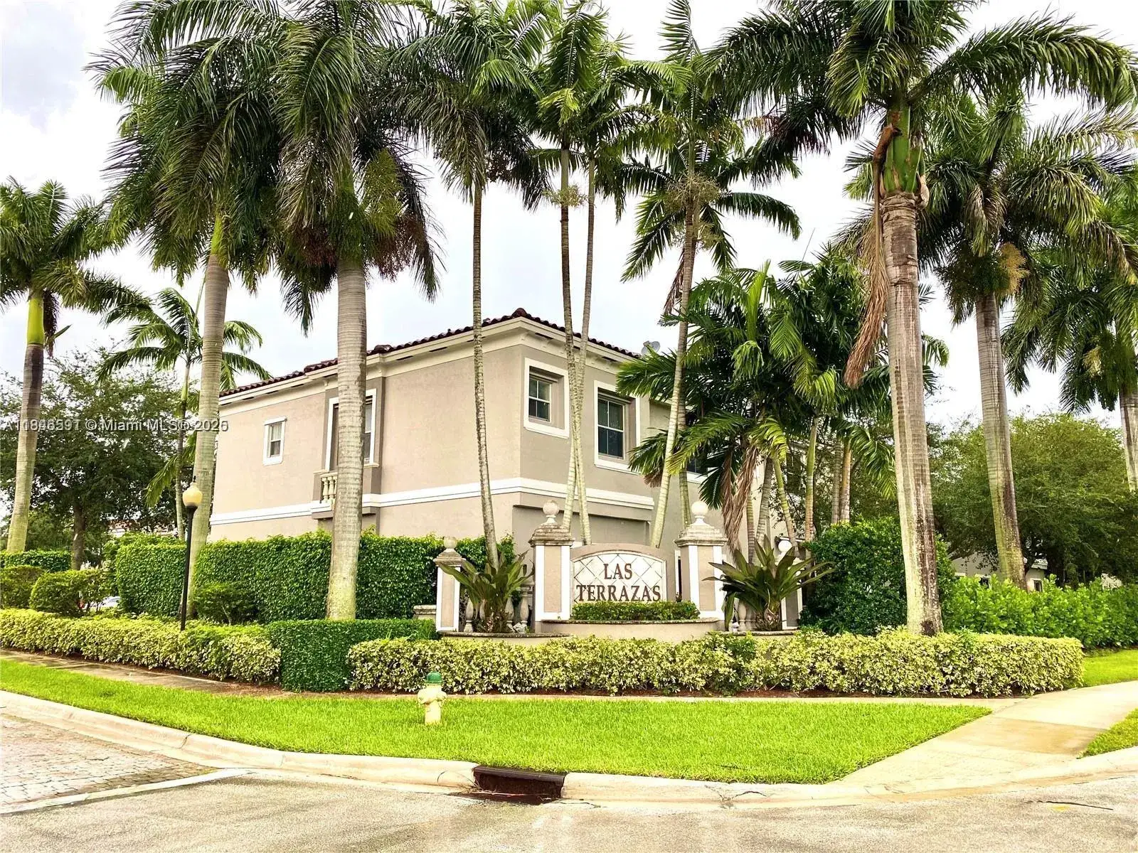 3 bedroom 2 bath Residential Lease for rent at 4908 SW 141st Ave # 3, Miramar FL 33027