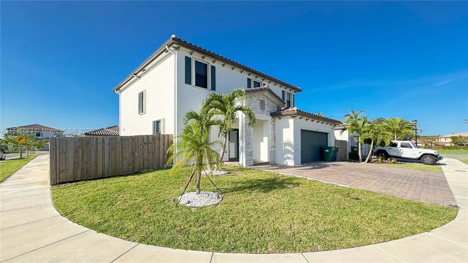 5 bedroom 3 bath Residential for sale at 11911 SW 239th St, Homestead FL 33032