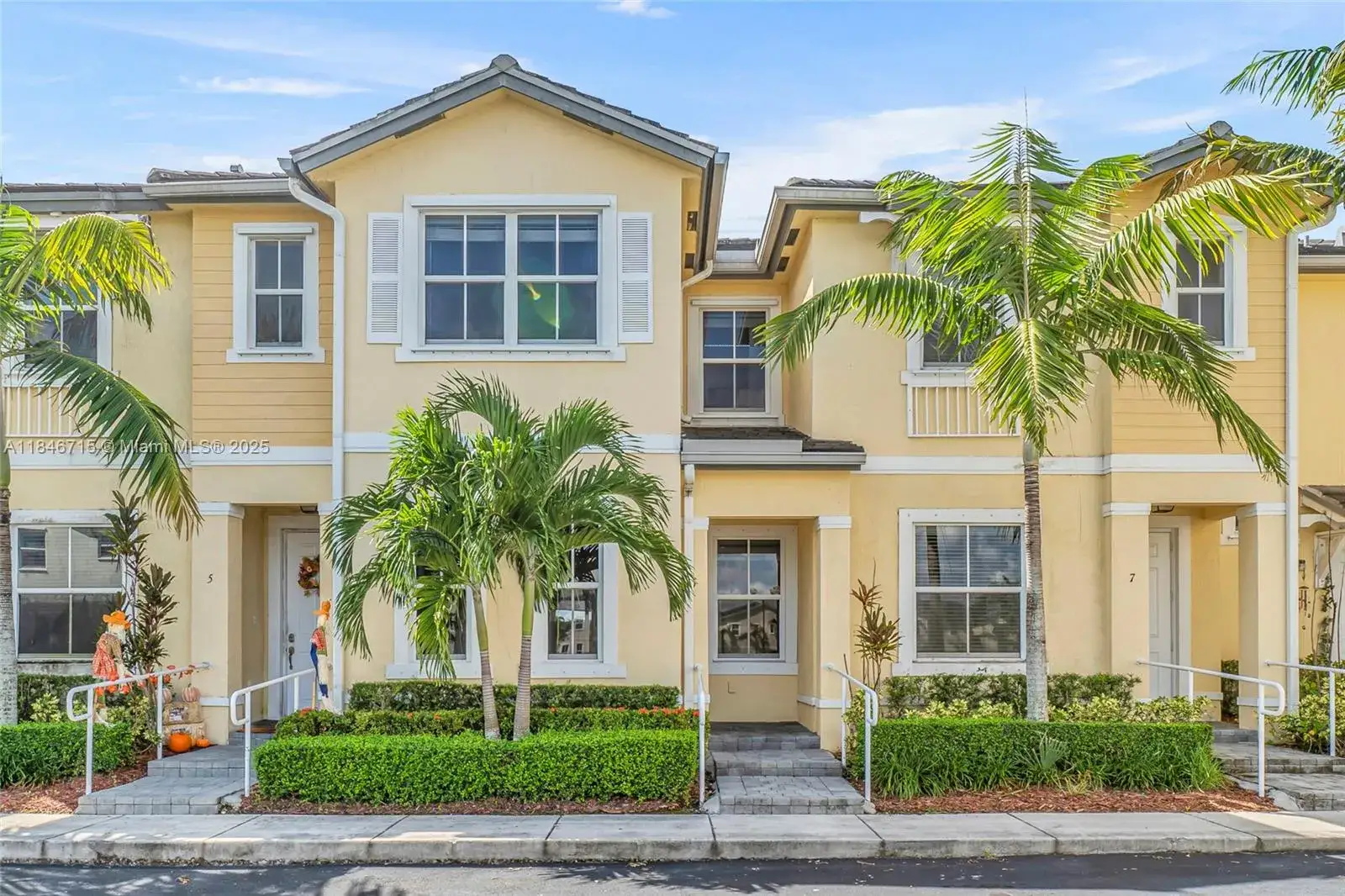 3 bedroom 2 bath Residential for sale at 134 SE 28th Ter # 6, Homestead FL 33033