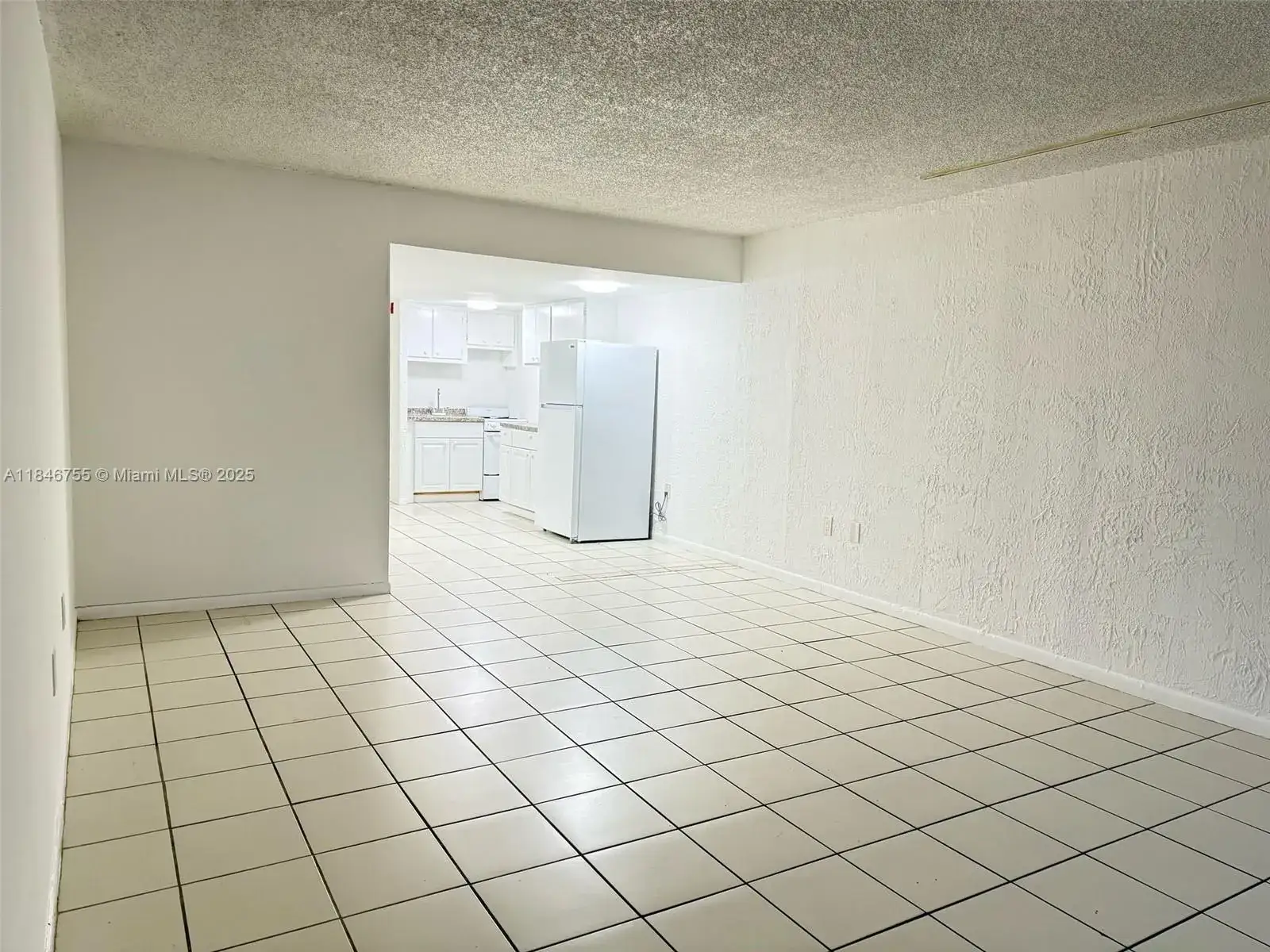 1 bath Residential Lease for rent at 750 NE 195th St # 128, Miami FL 33179