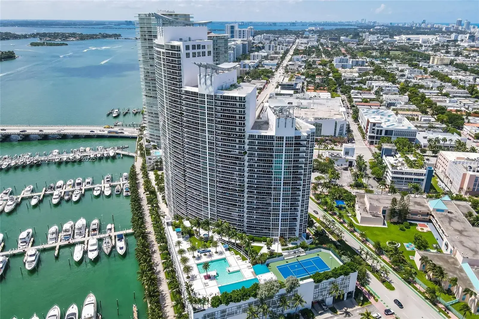 2 bedroom 2 bath Residential Lease for rent at 400 Alton Rd # 2409, Miami Beach FL 33139