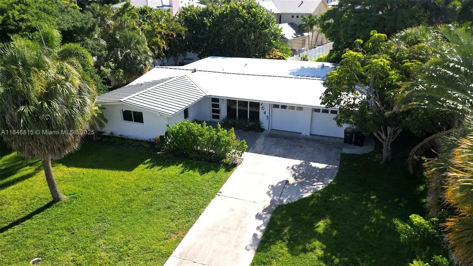 3 bedroom 2 bath Residential for sale at 2643 NE 26th Ter, Lighthouse Point FL 33064