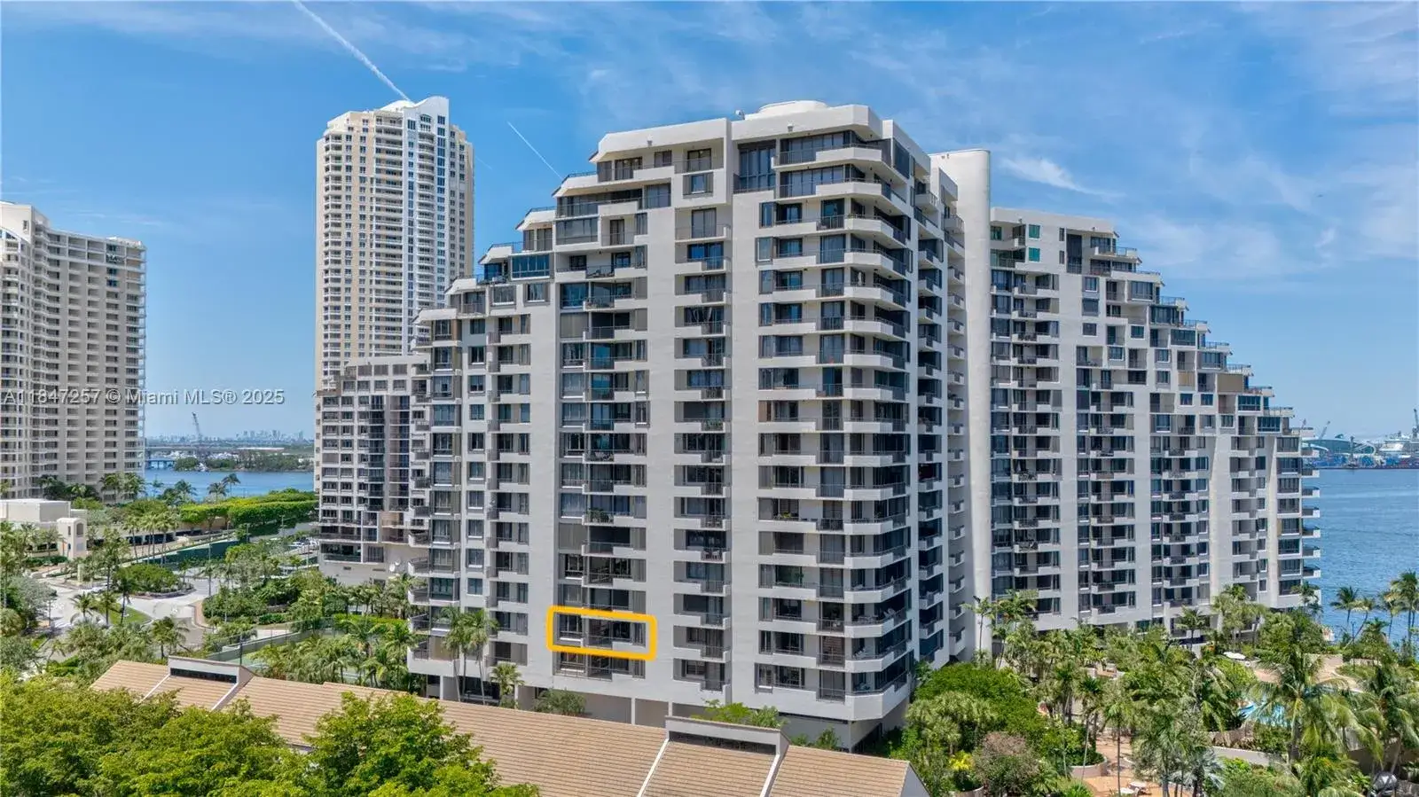 2 bedroom 2 bath Residential for sale at 520 Brickell Key Dr # A619, Miami FL 33131
