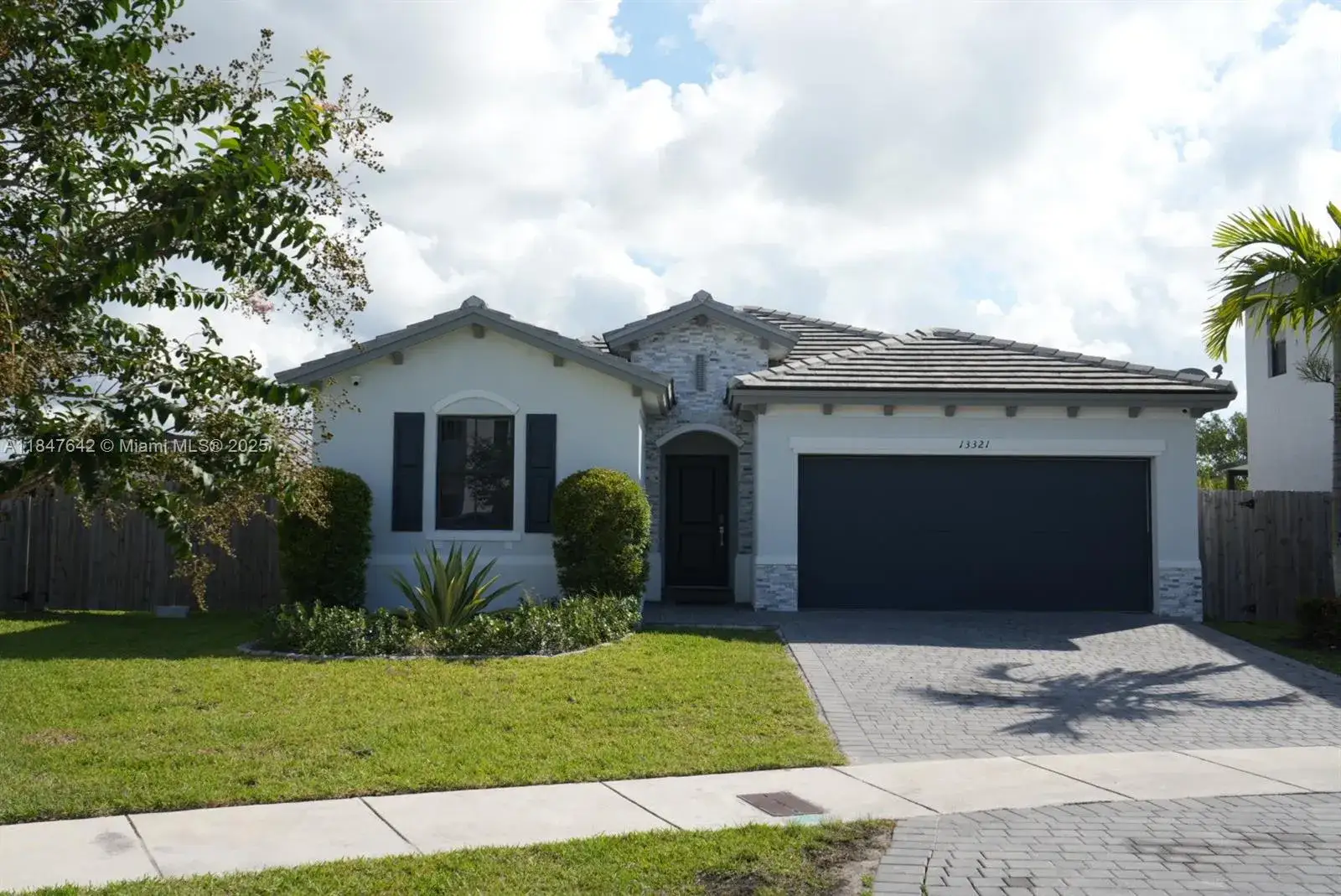 4 bedroom 3 bath Residential for sale at 13321 SW 284th Ter, Homestead FL 33033