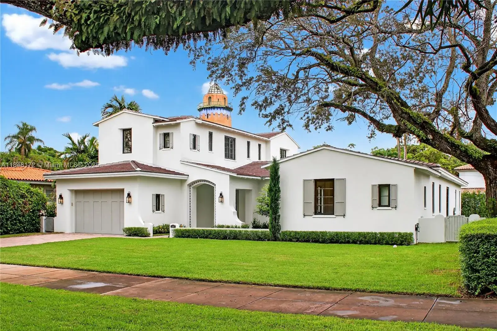 6 bedroom 6 bath Residential for sale at 2015 Country Club Prado, Coral Gables FL 33134