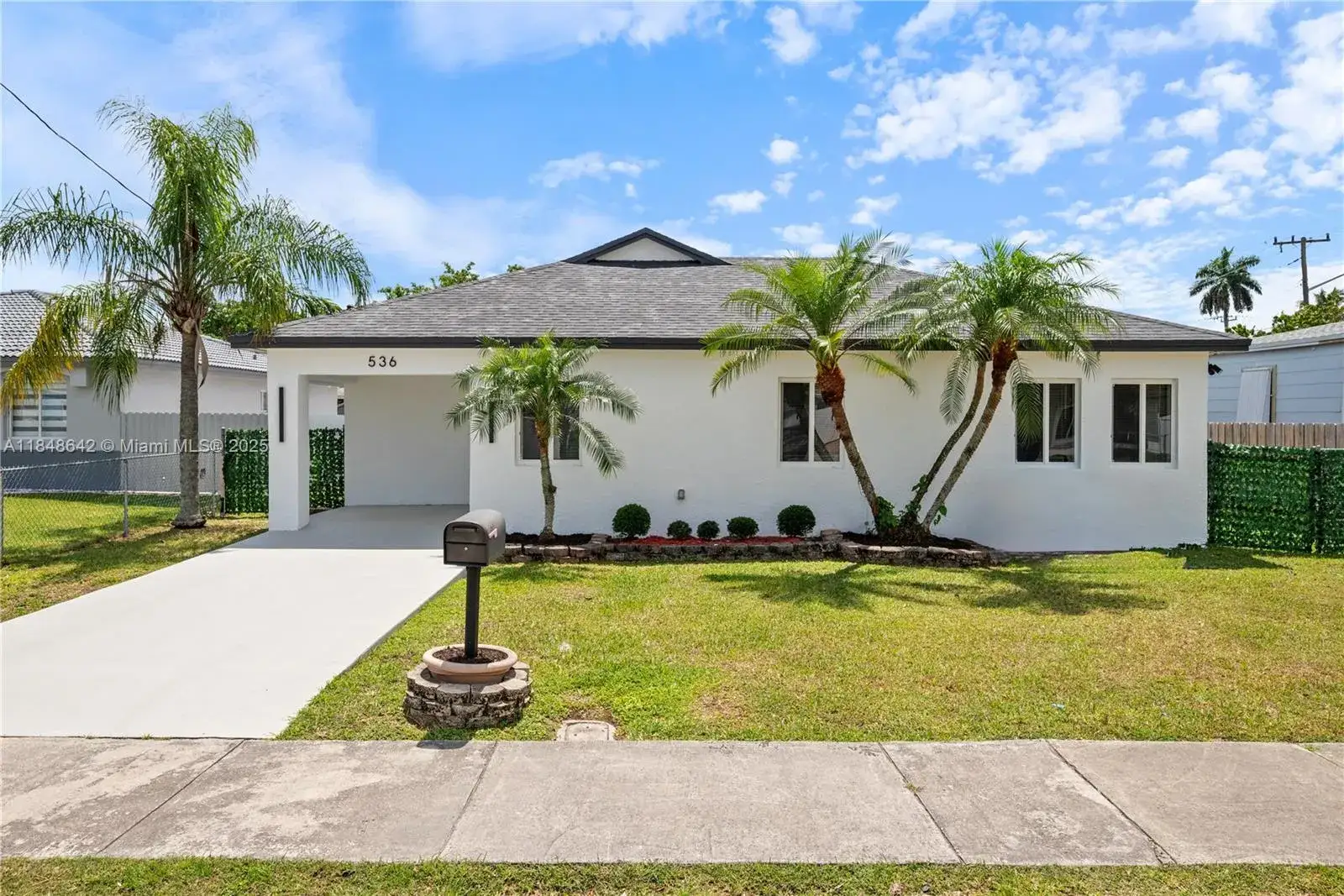 3 bedroom 3 bath Residential for sale at 536 NW 7th St, Homestead FL 33030