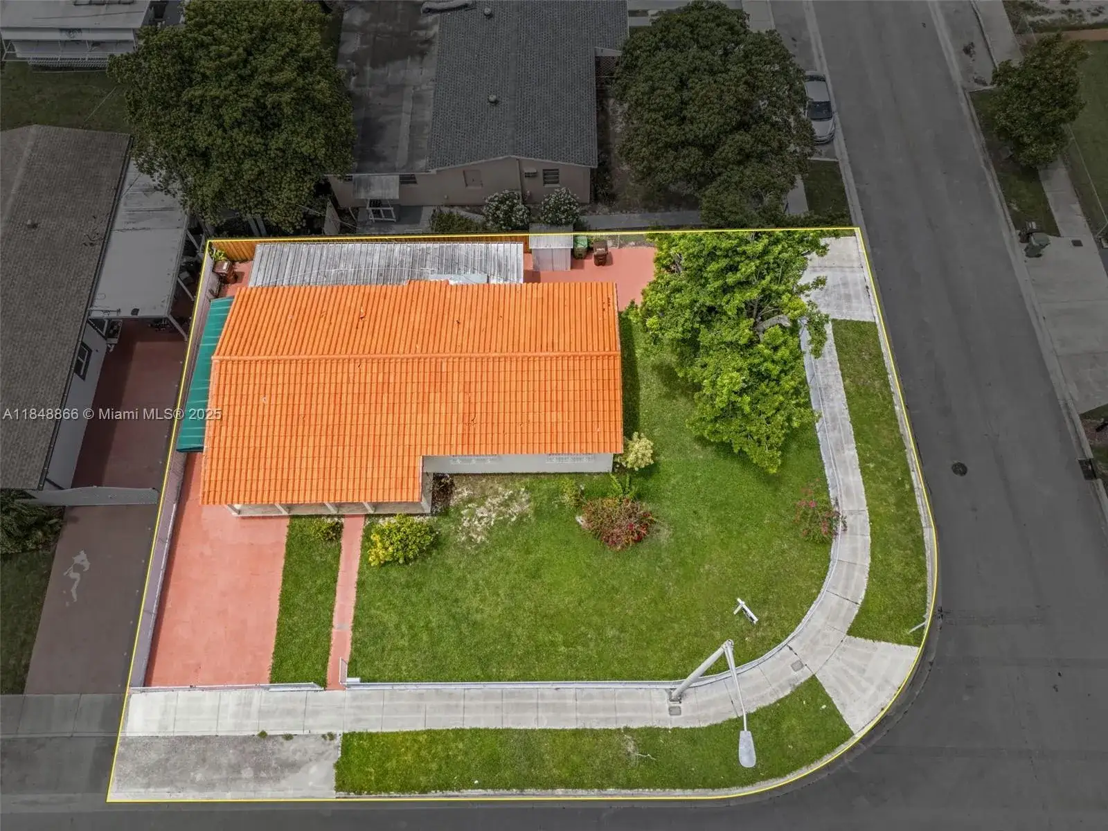 3 bedroom 1 bath Residential for sale at 3400 W 13th Ave, Hialeah FL 33012