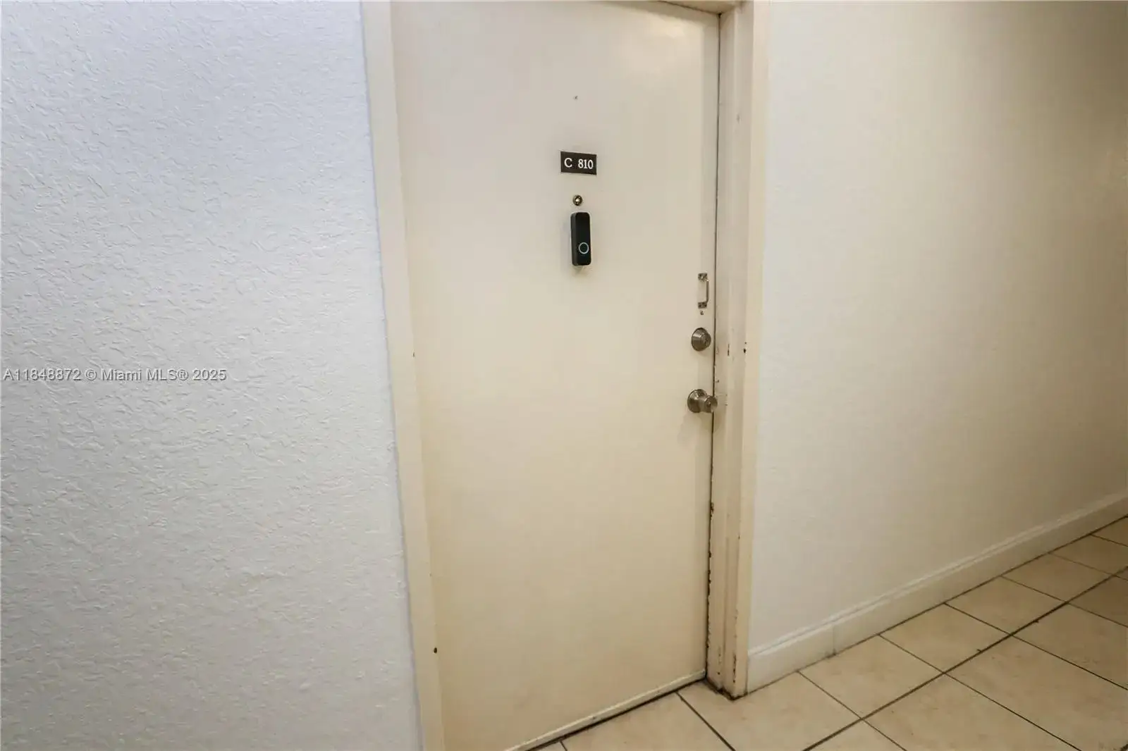 2 bedroom 2 bath Residential for sale at 9001 SW 77th Ave # C810, Miami FL 33156