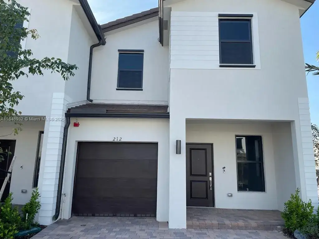 3 bedroom 2 bath Residential Lease for rent at 212 SW 159th Ter # 0, Pembroke Pines FL 33027
