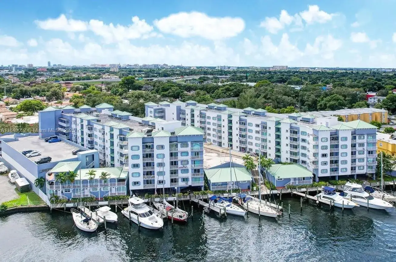 2 bedroom 2 bath Residential Lease for rent at 2415 NW 16th St Rd # 1, Miami FL 33125