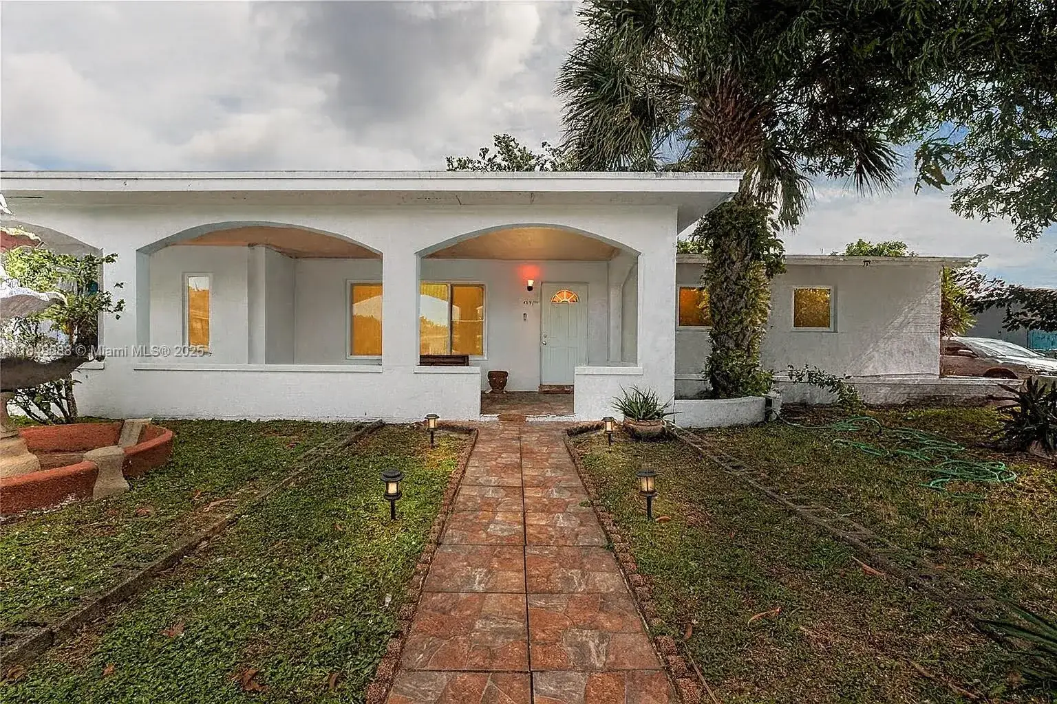 3 bedroom 3 bath Residential for sale at 17915 NW 43rd Ct, Miami Gardens FL 33055