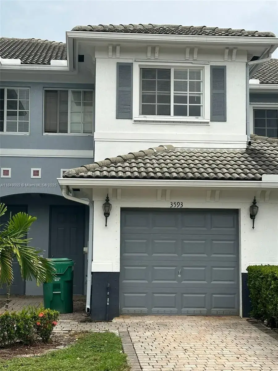 2 bedroom 2 bath Residential for sale at 3593 NW 13th St # 3593, Lauderhill FL 33311