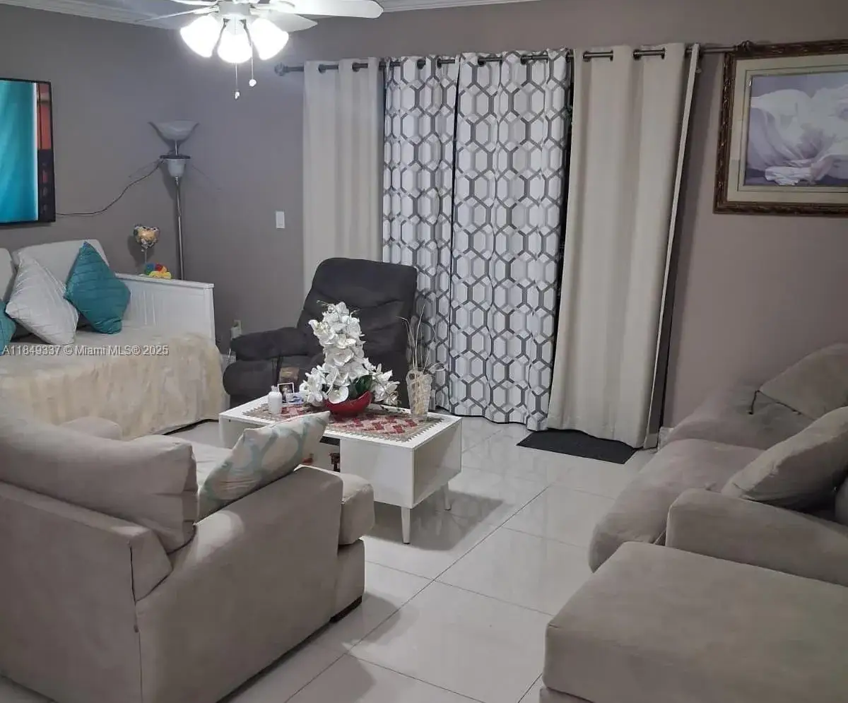 2 bedroom 1 bath Residential Lease for rent at 8007 W 6th Ave # L, Hialeah FL 33014