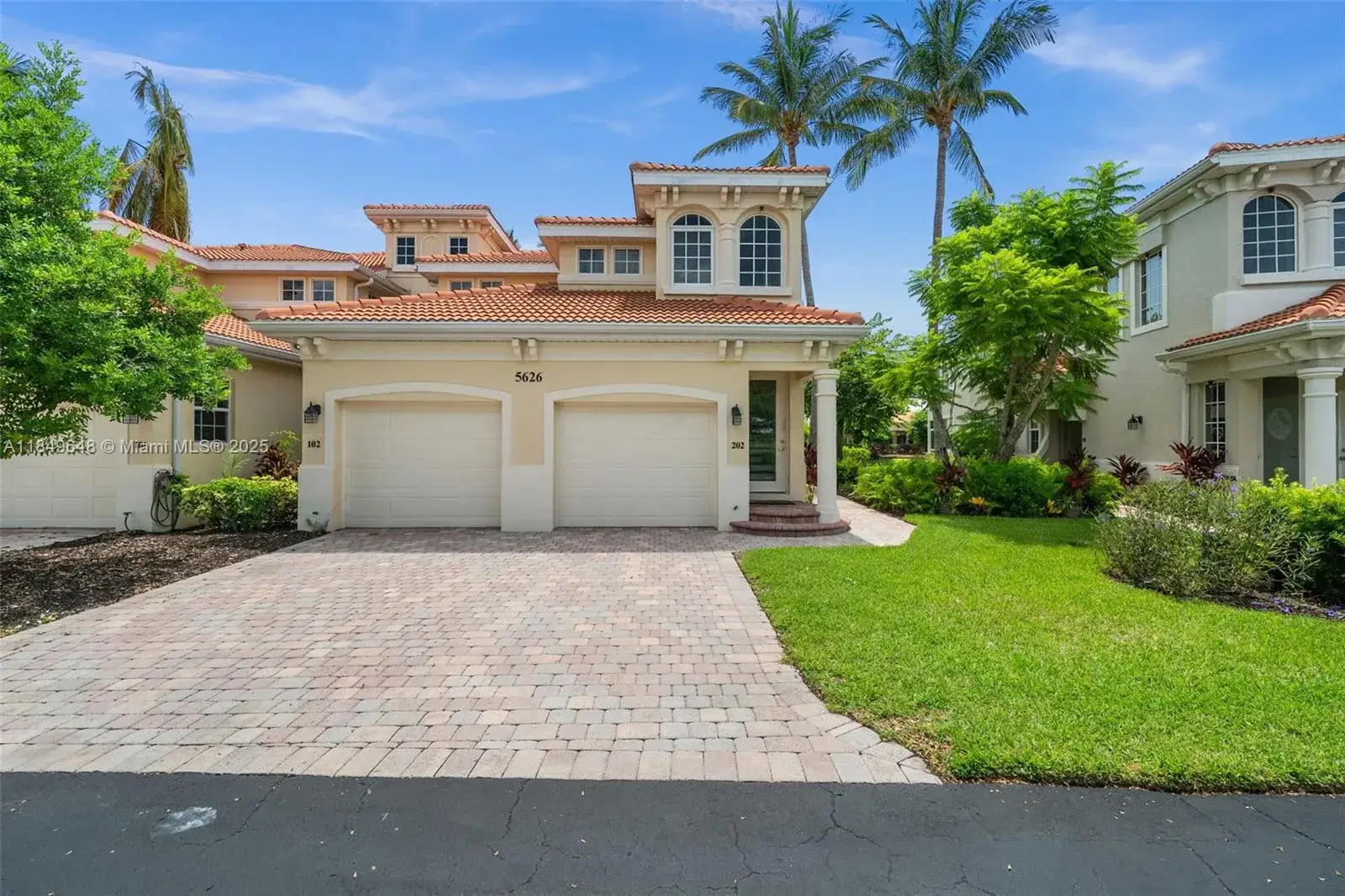 5626 Cape Harbour DR # 102, Cape Coral FL 33914