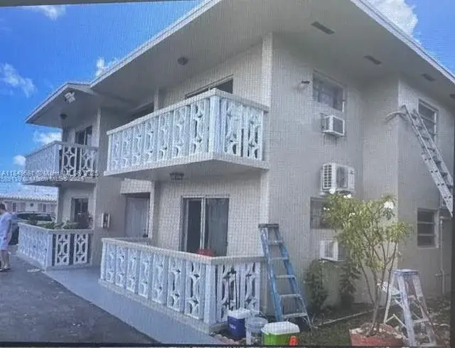 18 bedroom 10 bath Residential Lease for rent at 10 NW 48th Pl # 1, Miami FL 33126