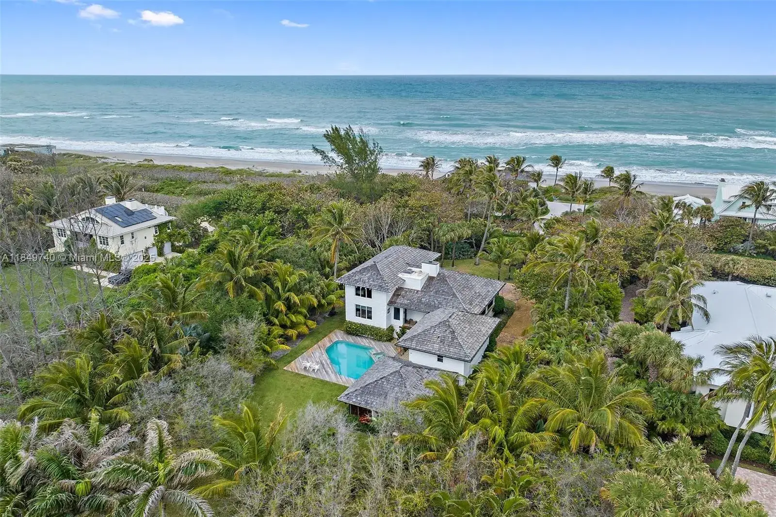 4 bedroom 5 bath Residential for sale at 150 N Beach Rd, Hobe Sound FL 33455