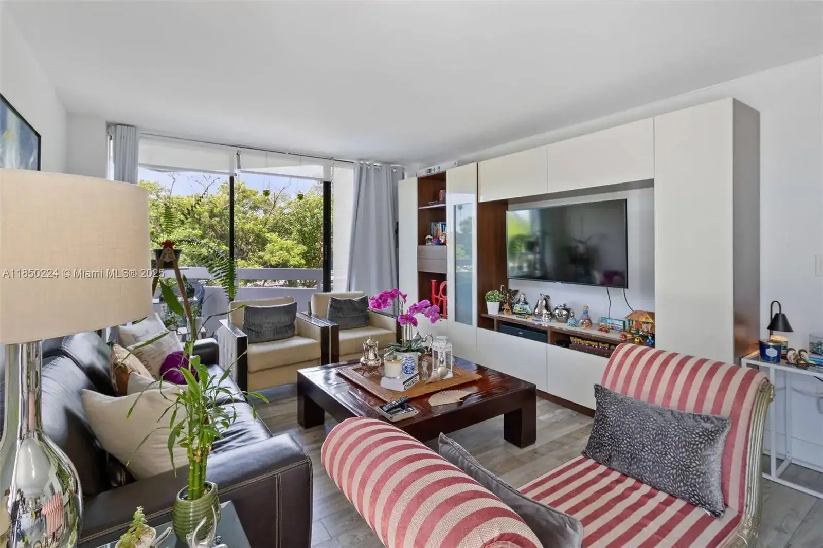 2 bedroom 2 bath Residential for sale at 2501 Brickell Ave # 307, Miami FL 33129
