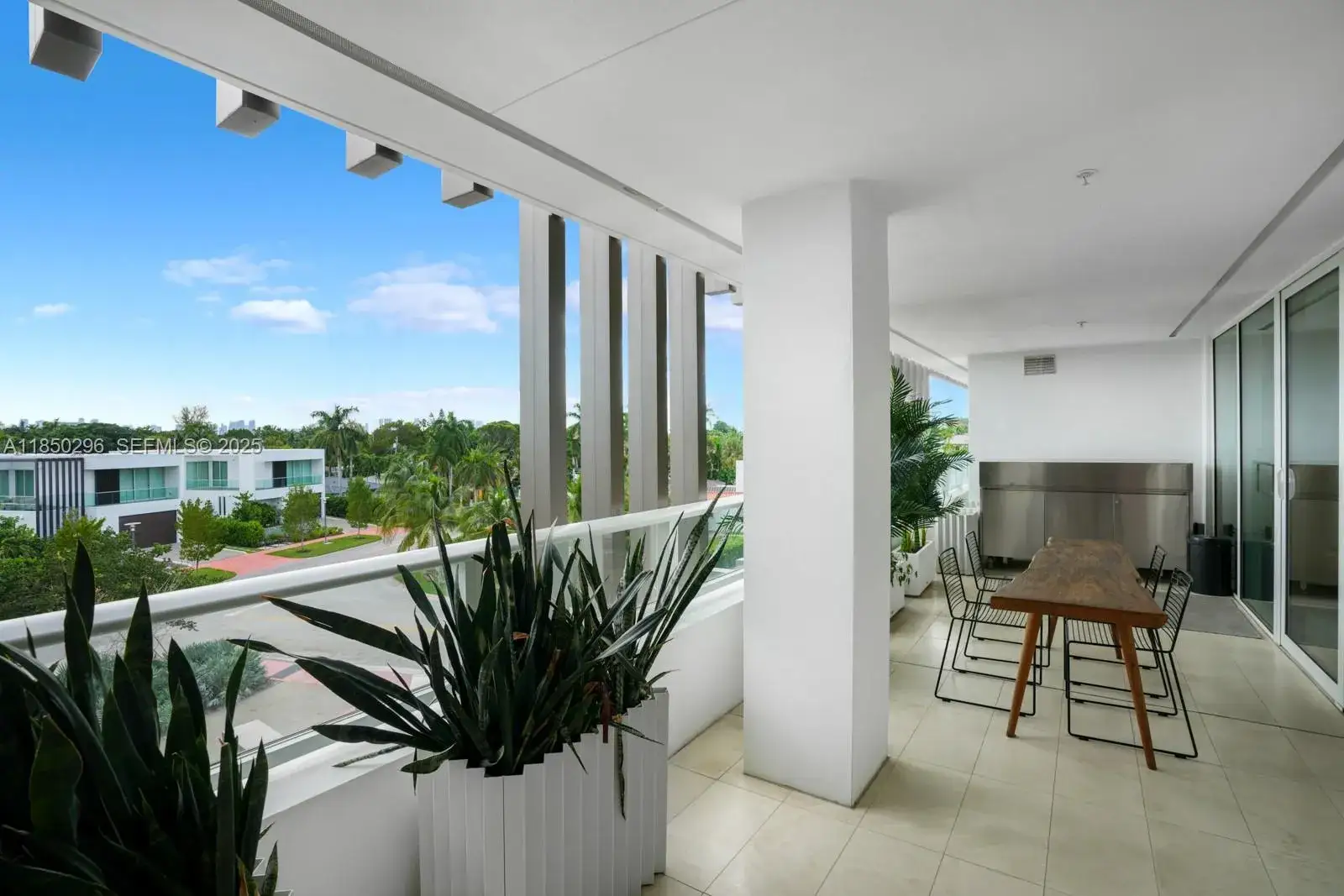 3 bedroom 3 bath Residential for sale at 4701 N Meridian Ave # 417, Miami Beach FL 33140