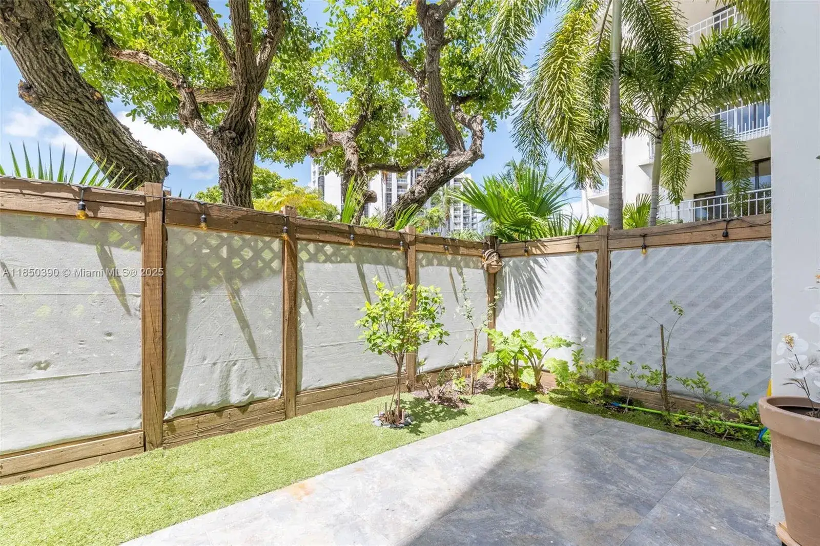 2 bedroom 1 bath Residential for sale at 1000 Quayside Ter # 308, Miami FL 33138