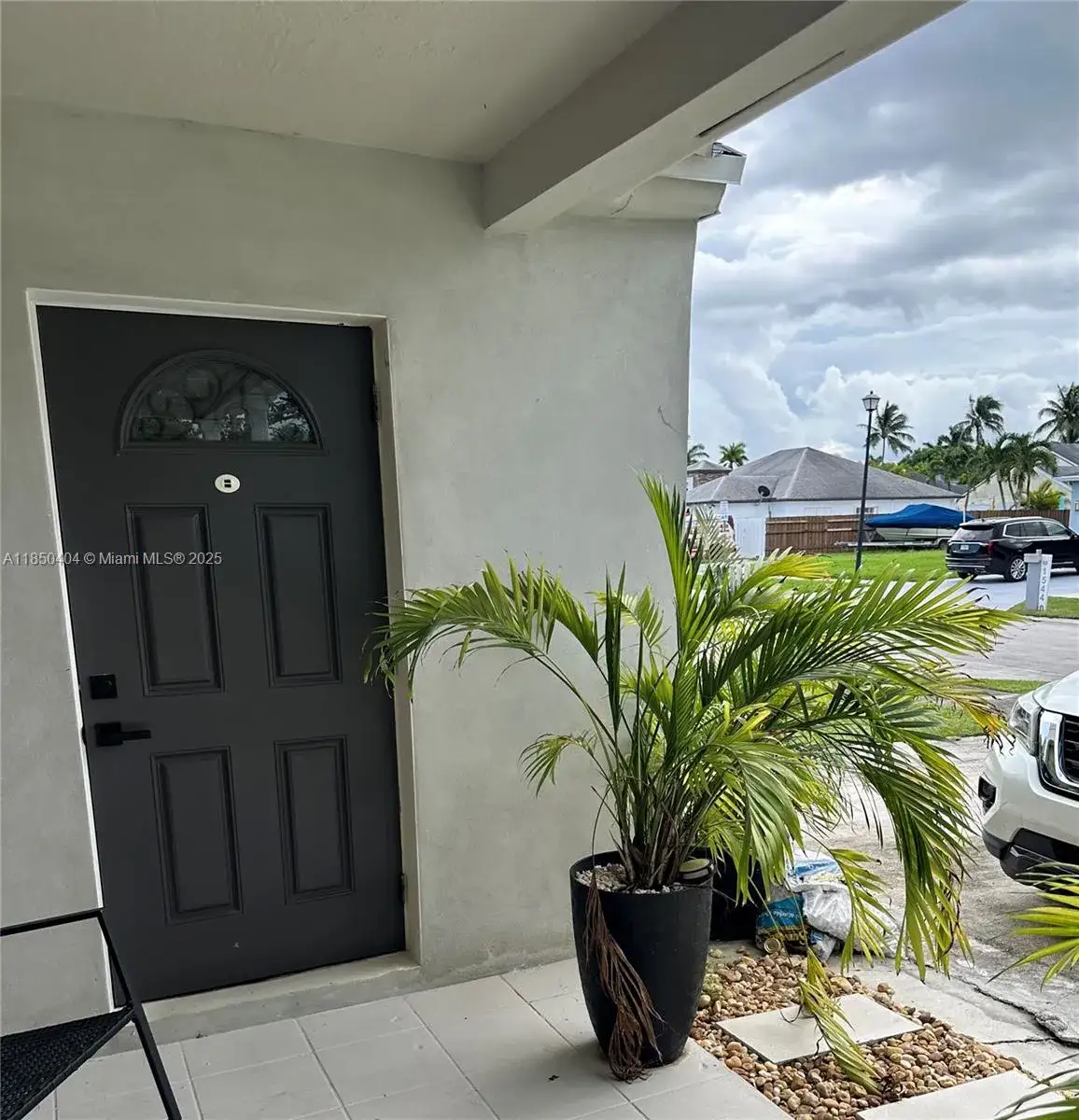 1 bedroom 1 bath Residential Lease for rent at 15401 SW 144th Ave # A, Miami FL 33177