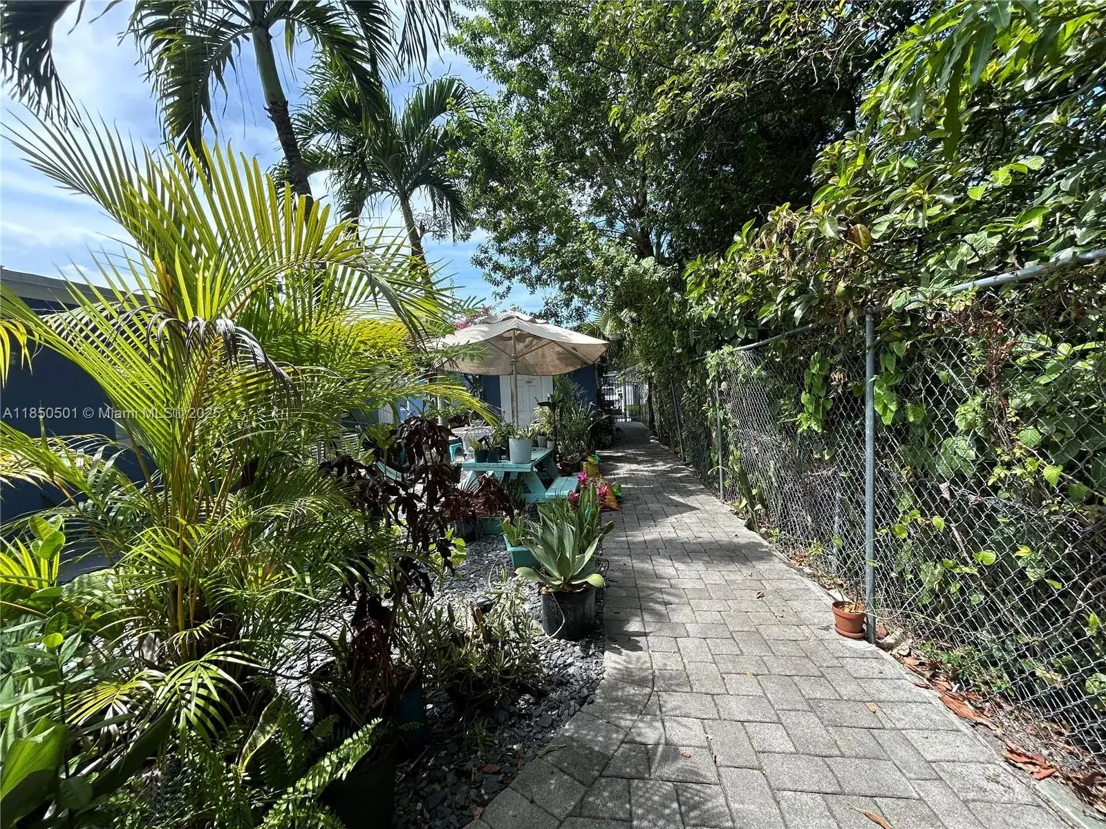 2 bedroom 2 bath Residential Lease for rent at 110 NE 56th St # 110, Miami FL 33137