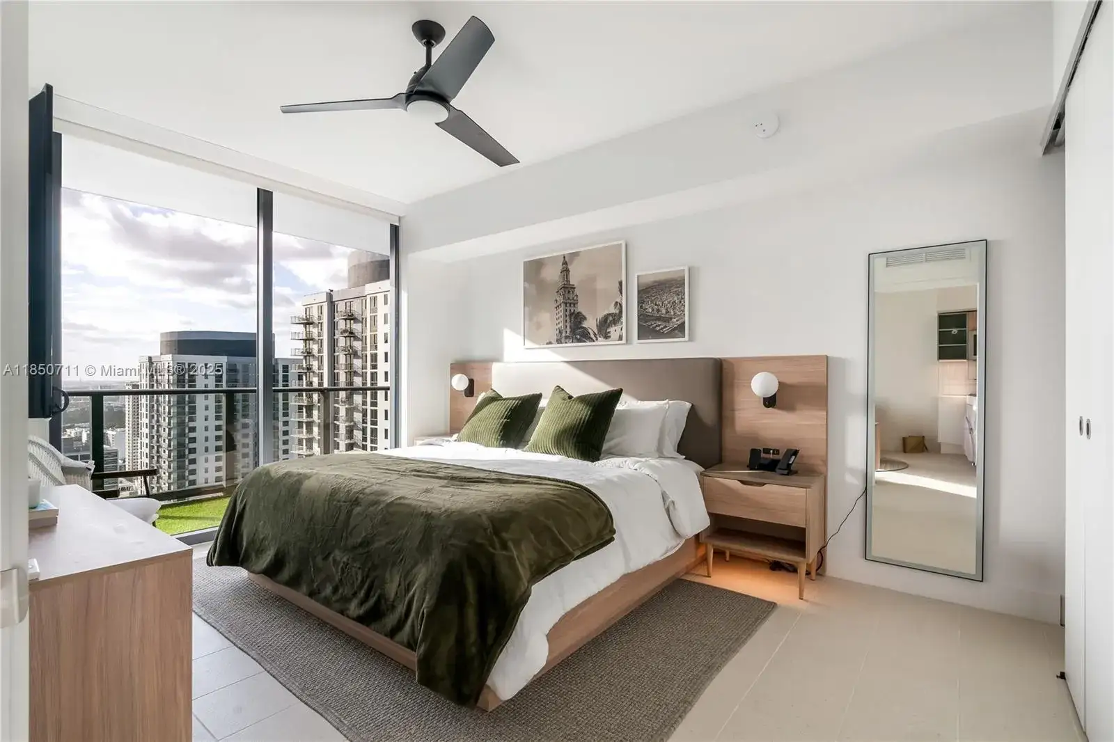 1 bedroom 1 bath Residential Lease for rent at 601 NE 1 AVE # 3604, Miami FL 33132
