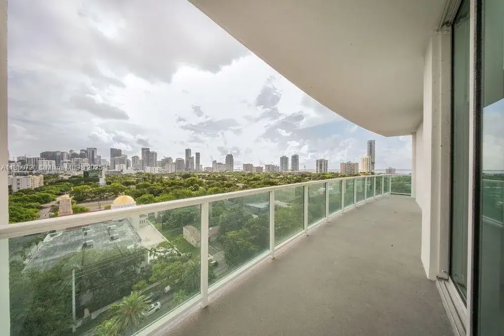 2 bedroom 2 bath Residential Lease for rent at 2525 SW 3rd Ave # 1008, Miami FL 33129