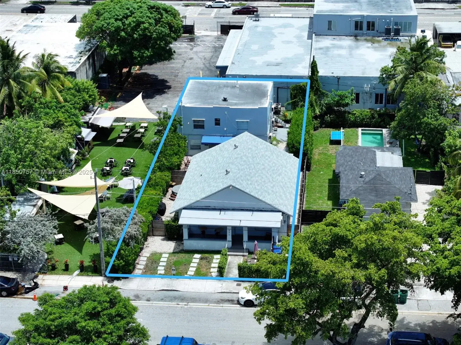 Residential Income for sale at 550 NW 30th St, Miami FL 33127