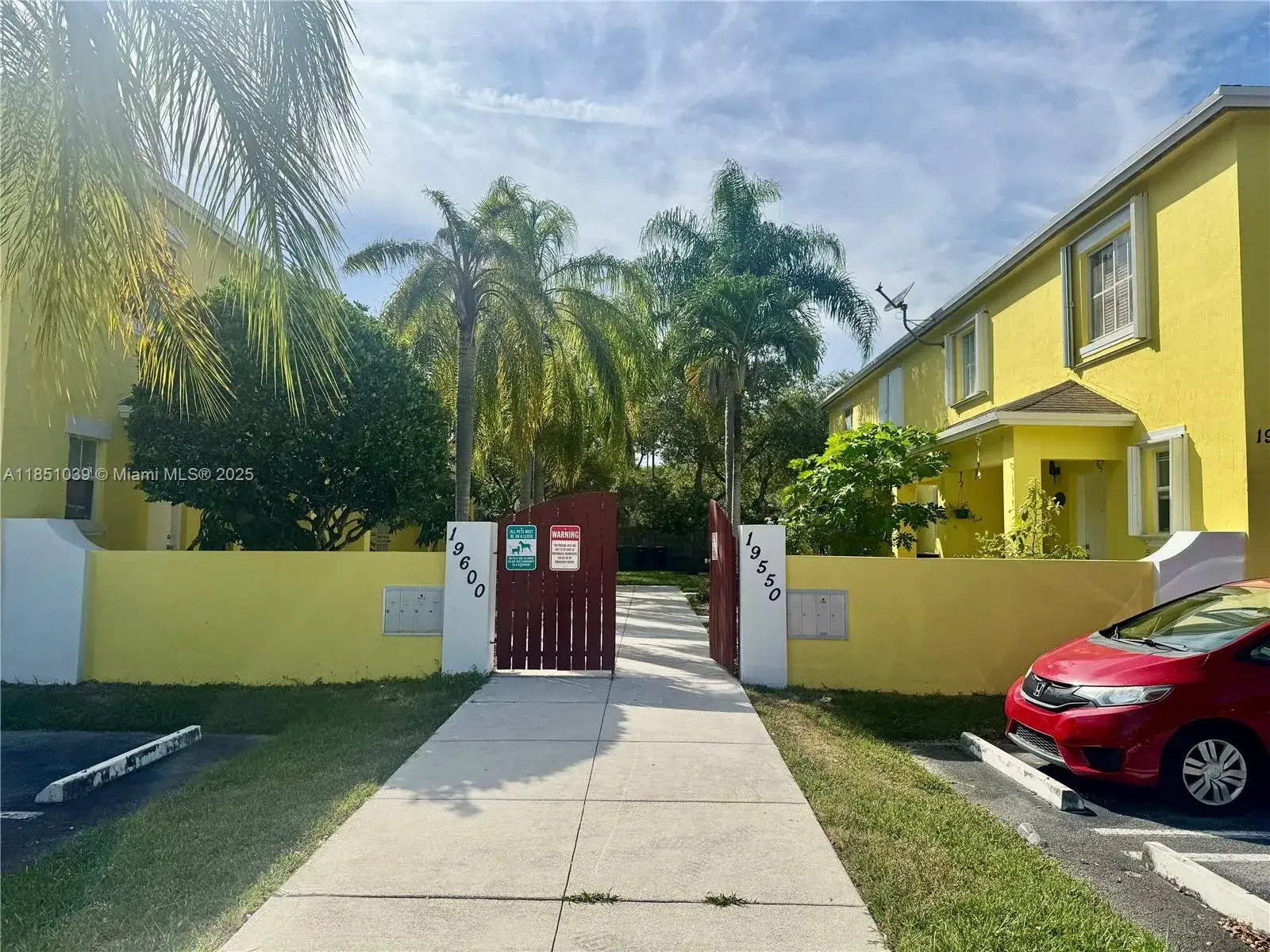 2 bedroom 2 bath Residential for sale at 19550 SW 103rd Ct # 5, Cutler Bay FL 33157