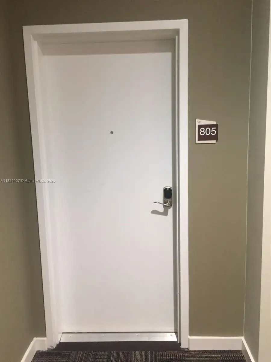 3 bedroom 3 bath Residential Lease for rent at 7751 NW 107th Ave # 805, Doral FL 33178