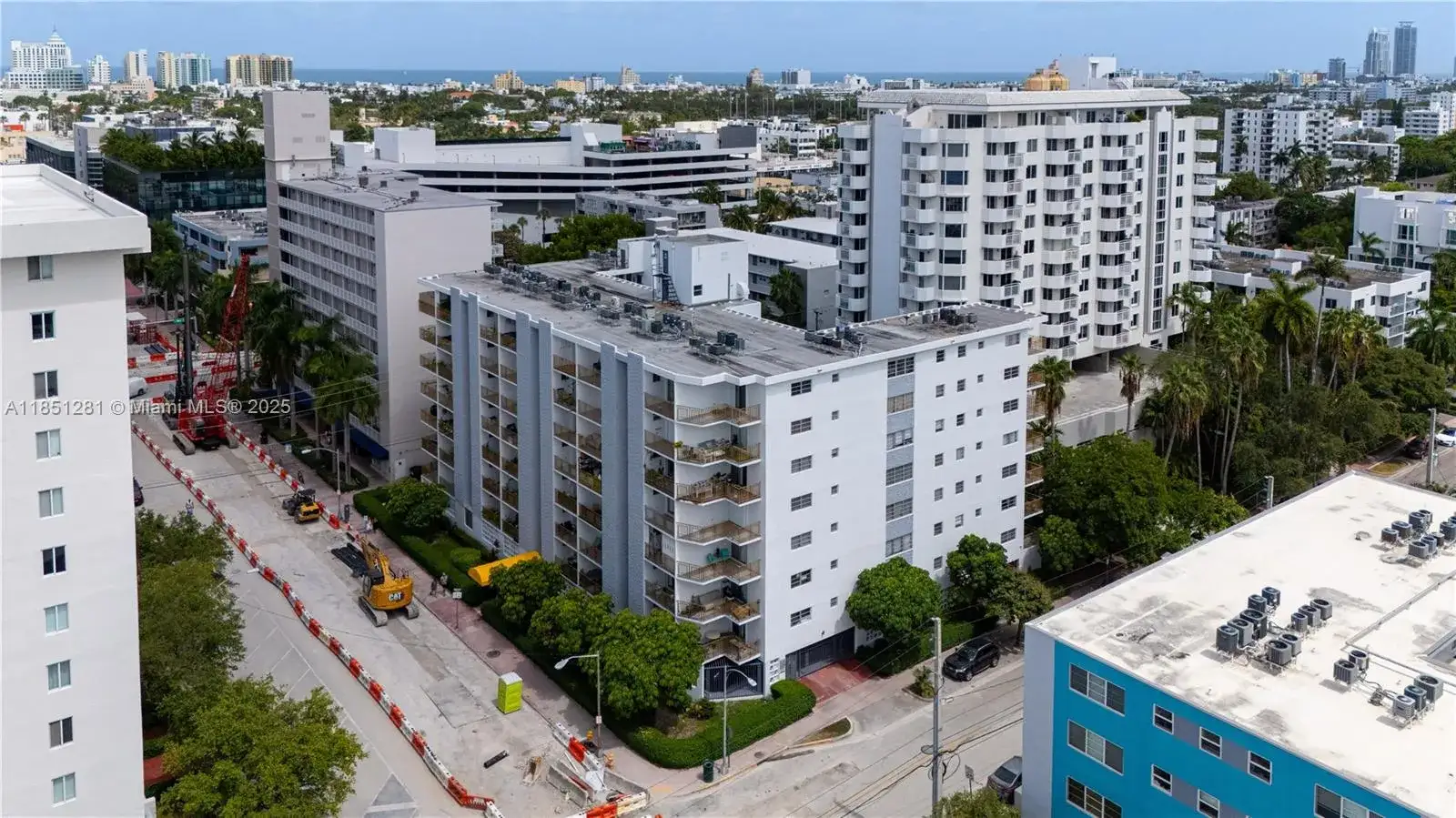 1 bedroom 1 bath Residential for sale at 1340 Lincoln Rd # 207, Miami Beach FL 33139