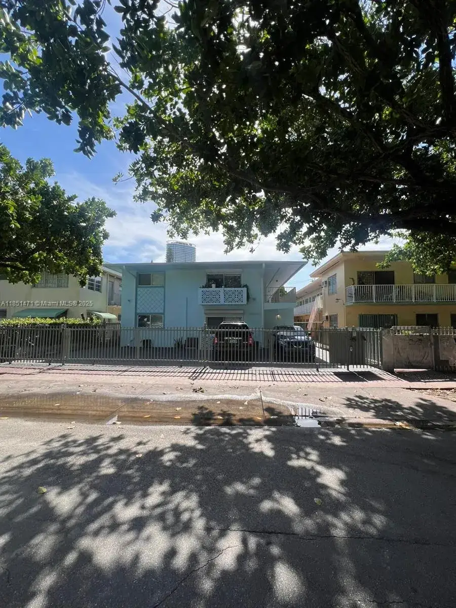 1 bedroom 1 bath Residential for sale at 644 Meridian Ave # 1, Miami Beach FL 33139