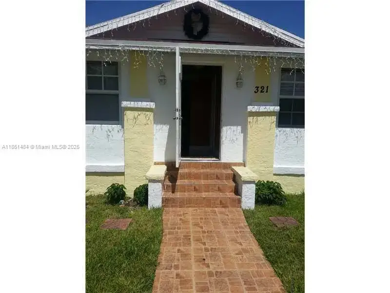 2 bedroom 1 bath Residential for sale at 321 NW 13th Ave, Miami FL 33125