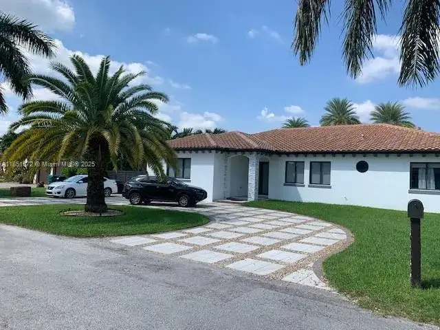 4 bedroom 3 bath Residential for sale at 19260 Sw 134 Ave Rd, Miami FL 33177