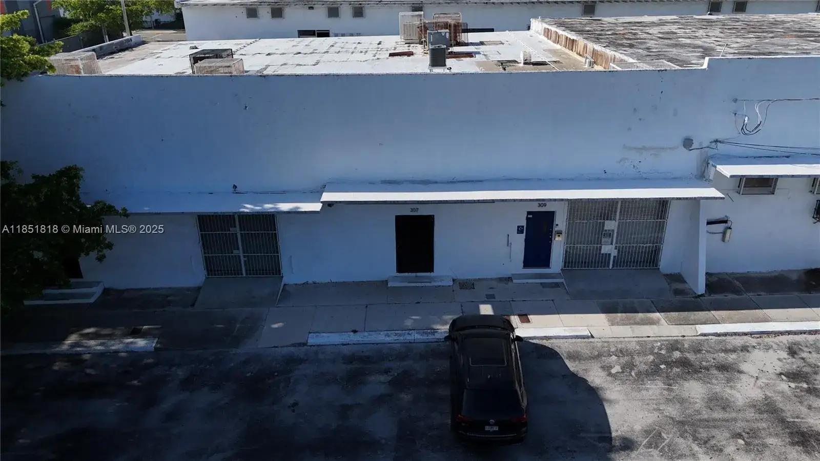 Commercial Sale for sale at 307 NE 59th St, Miami FL 33137