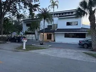 6 bedroom 5 bath Residential for sale at 16720 NW 78th Pl, Miami Lakes FL 33016