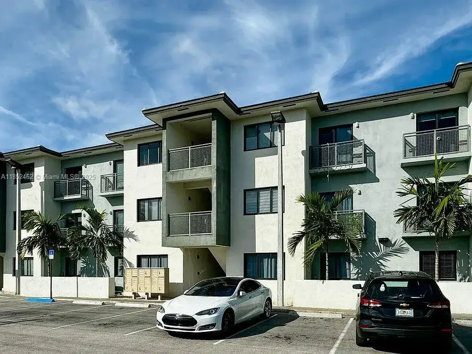 Commercial Sale for sale at 100 E 9th St, Hialeah FL 33010