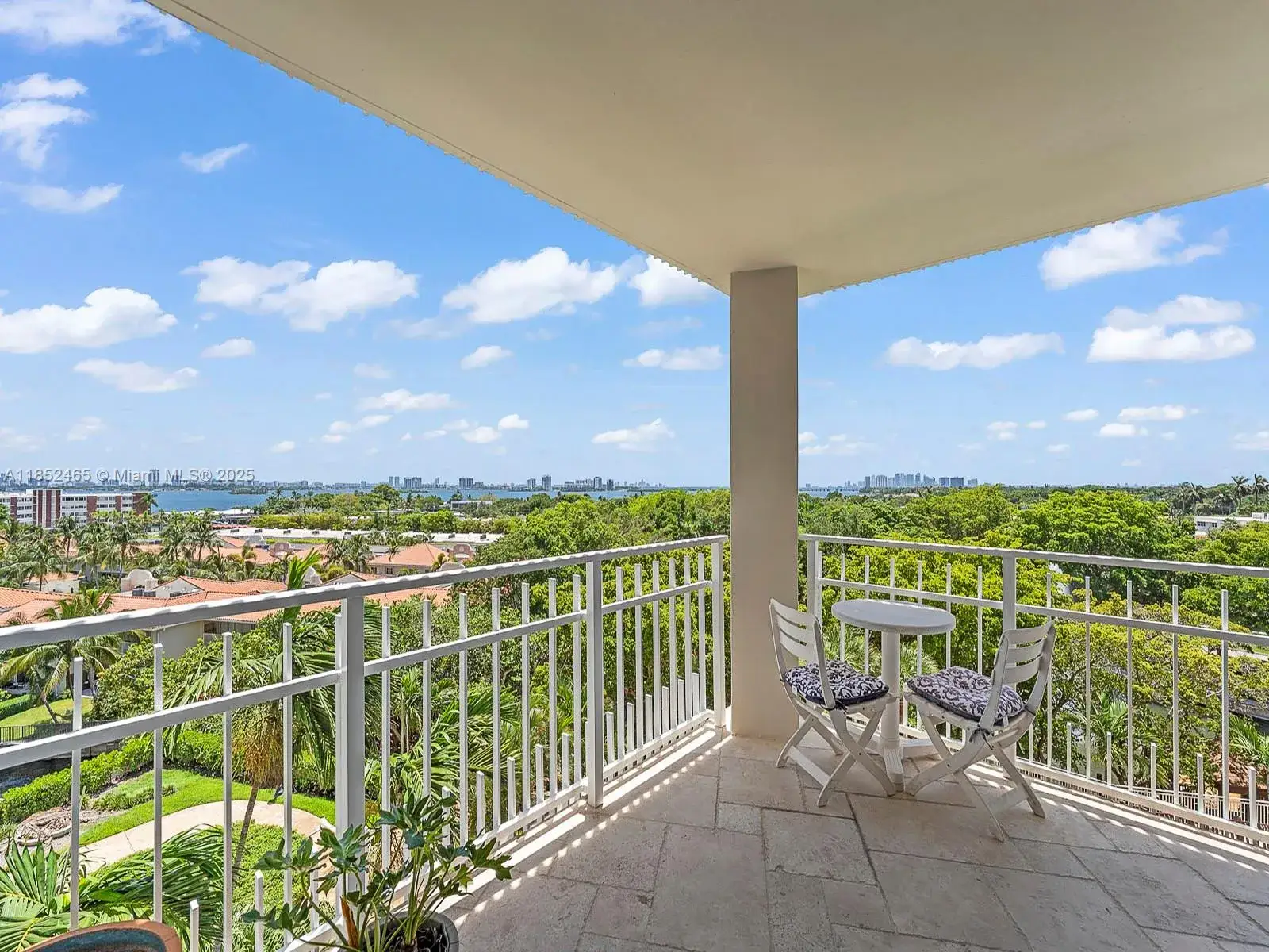 2 bedroom 2 bath Residential for sale at 1000 Quayside Ter # 706, Miami FL 33138