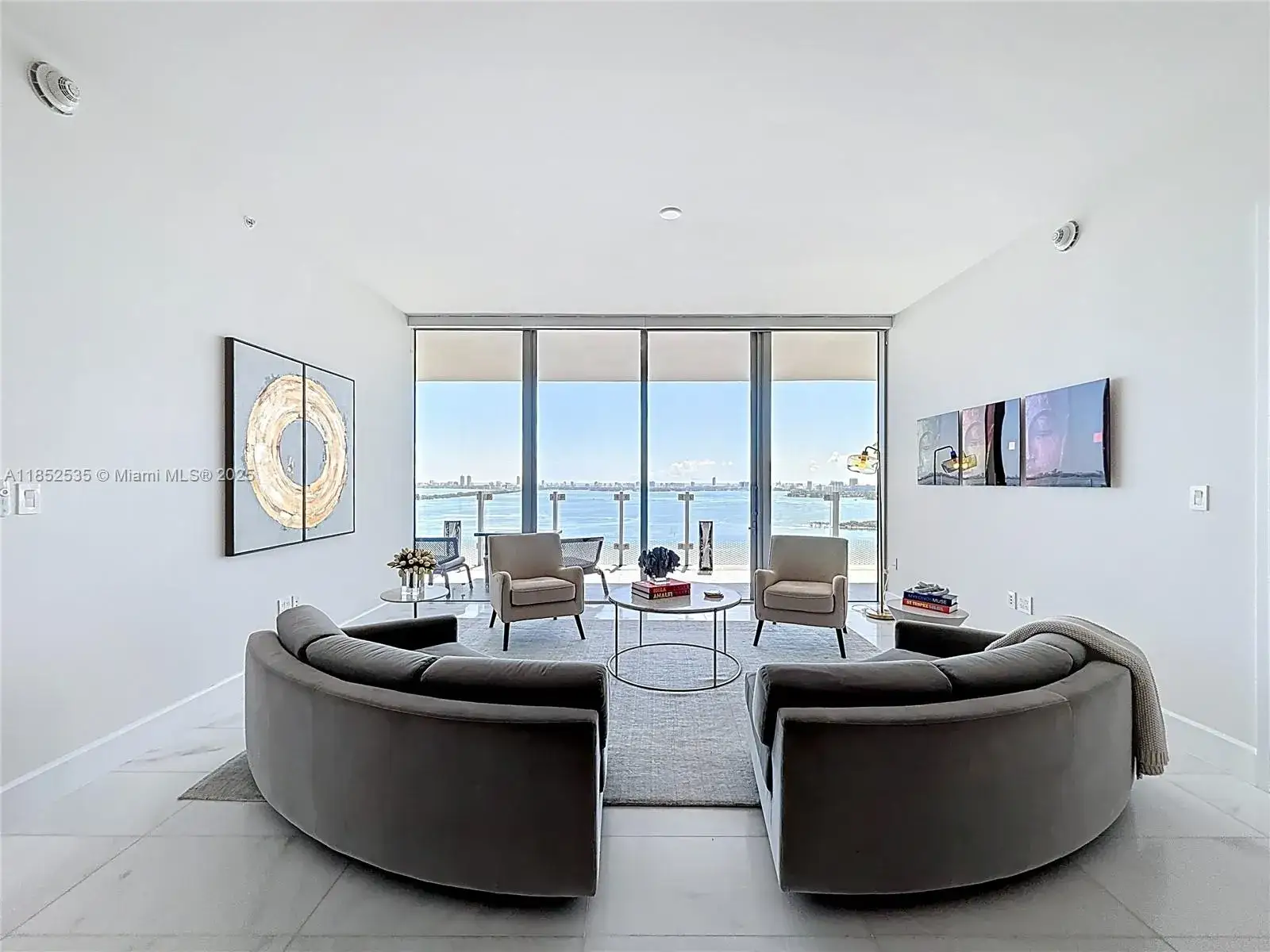 2 bedroom 3 bath Residential for sale at 700 NE 26th Ter # 2402, Miami FL 33137