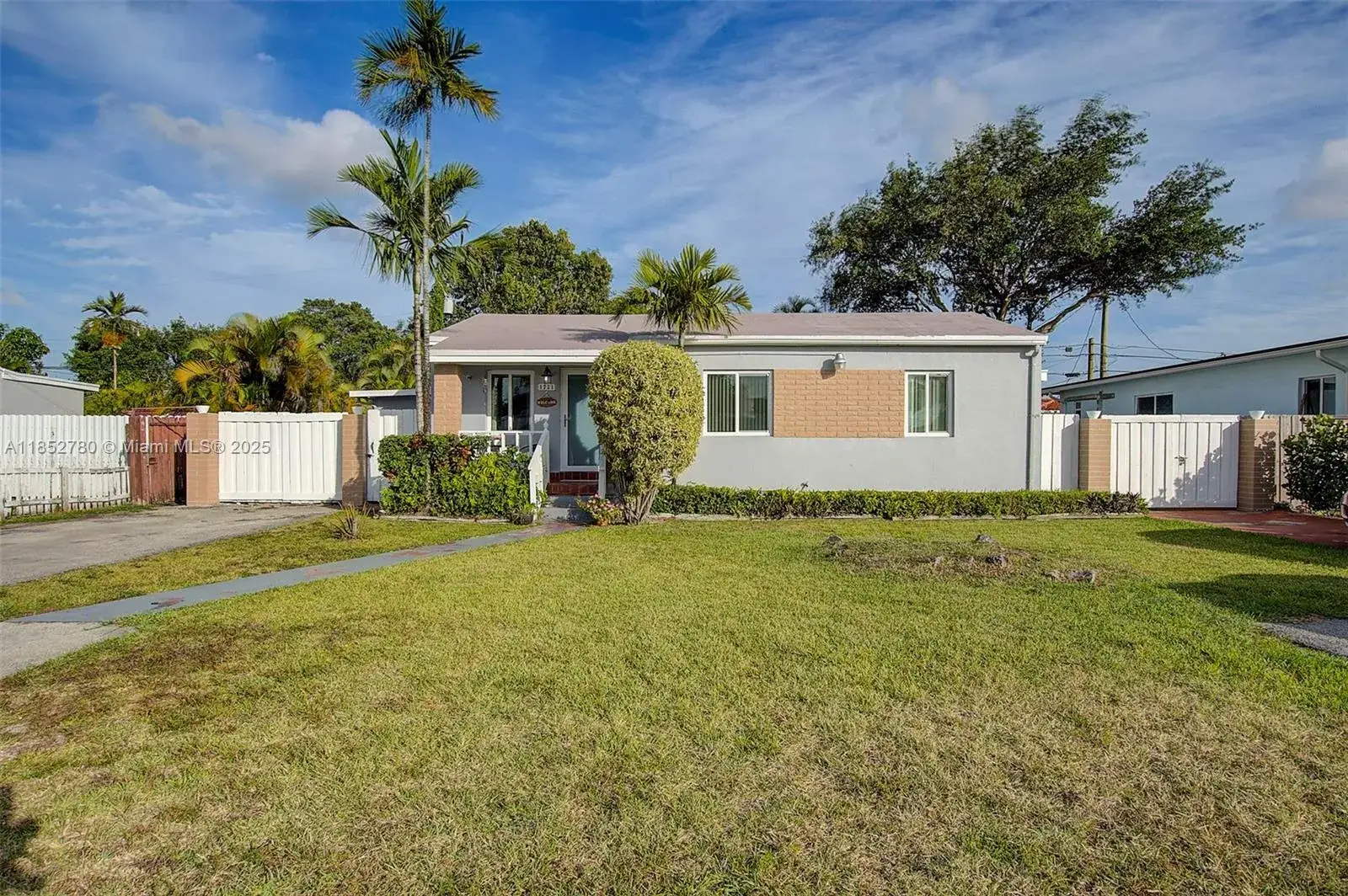 3 bedroom 2 bath Residential Lease for rent at 1721 SW 75th Ave Rd # 0, Miami FL 33155